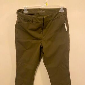 2 pairs Old Navy Skinny Pixie Ankle Pants sz 14 petite khaki and tan